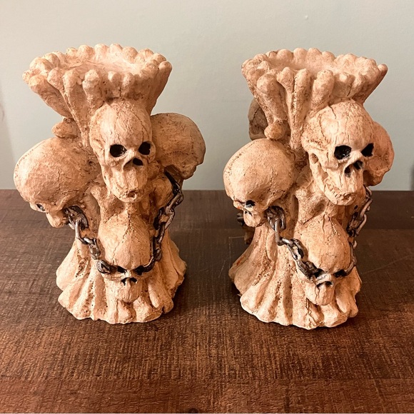Halloween Skull Candlestick holders set of 2 - Picture 3 of 11